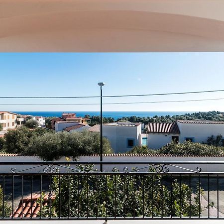 Suite Apartment La Punta Cala Gonone Eksteriør billede