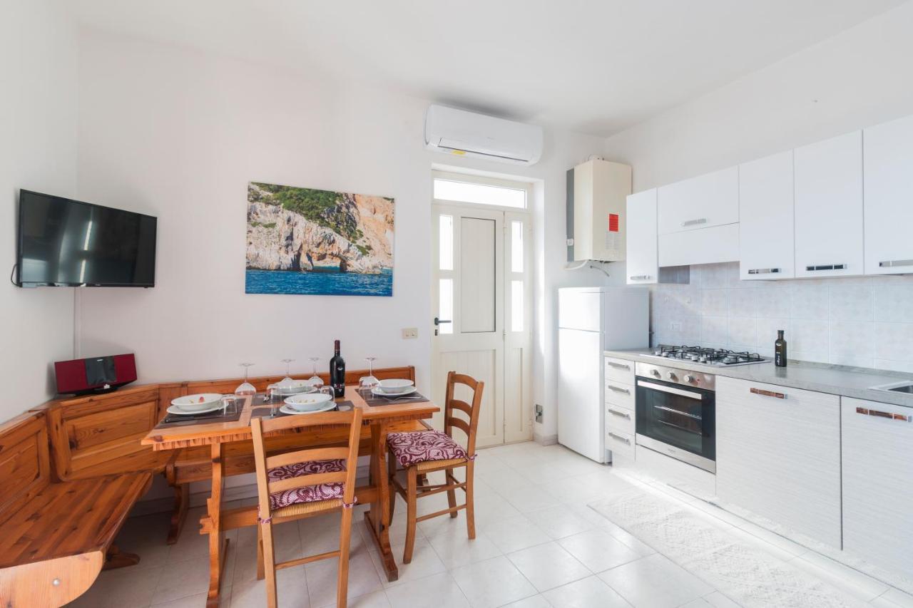 Suite Apartment La Punta Cala Gonone Eksteriør billede