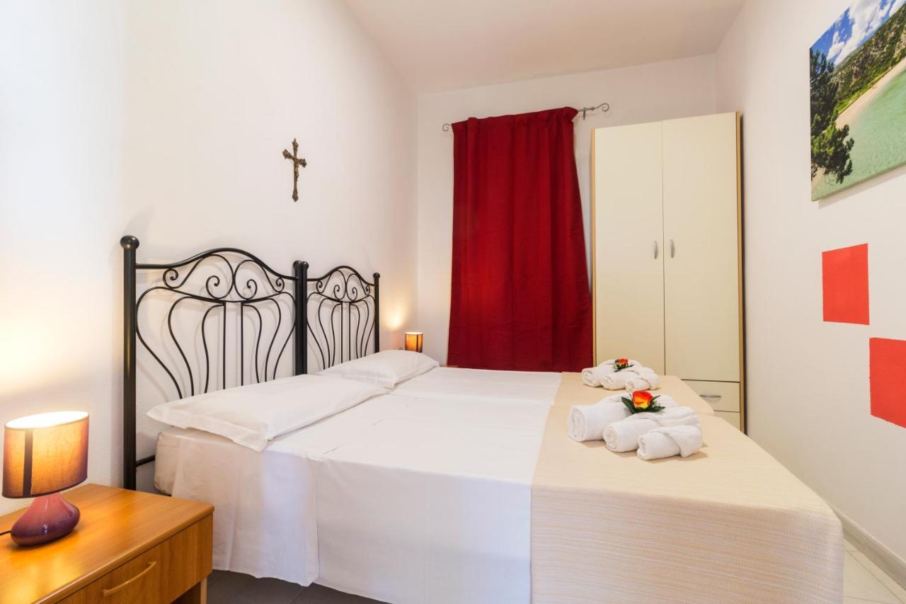 Suite Apartment La Punta Cala Gonone Eksteriør billede