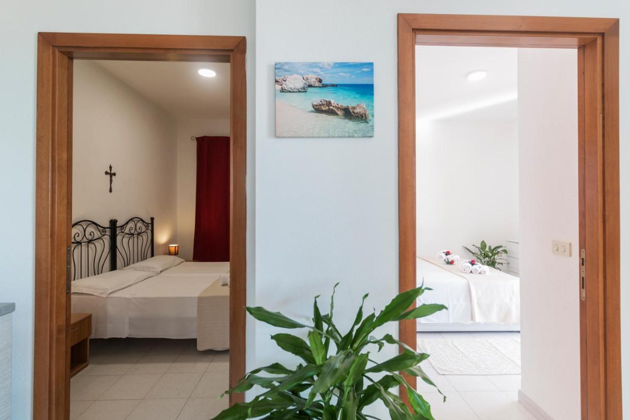 Suite Apartment La Punta Cala Gonone Eksteriør billede