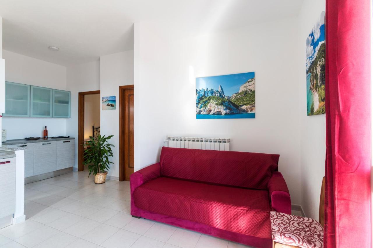 Suite Apartment La Punta Cala Gonone Eksteriør billede